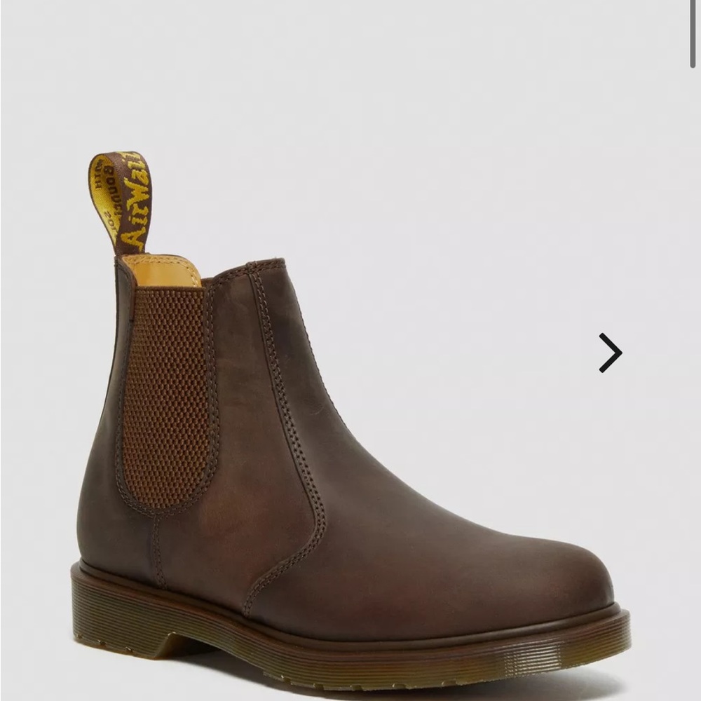 Dr Martens 2976 Chelsea Boot Brown